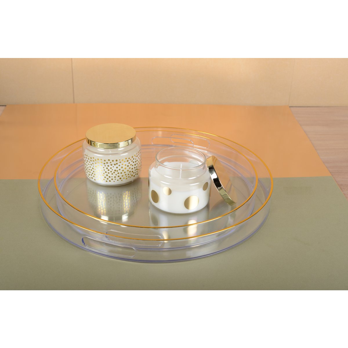 Round candle with dots and lid - CozyVibe.eu