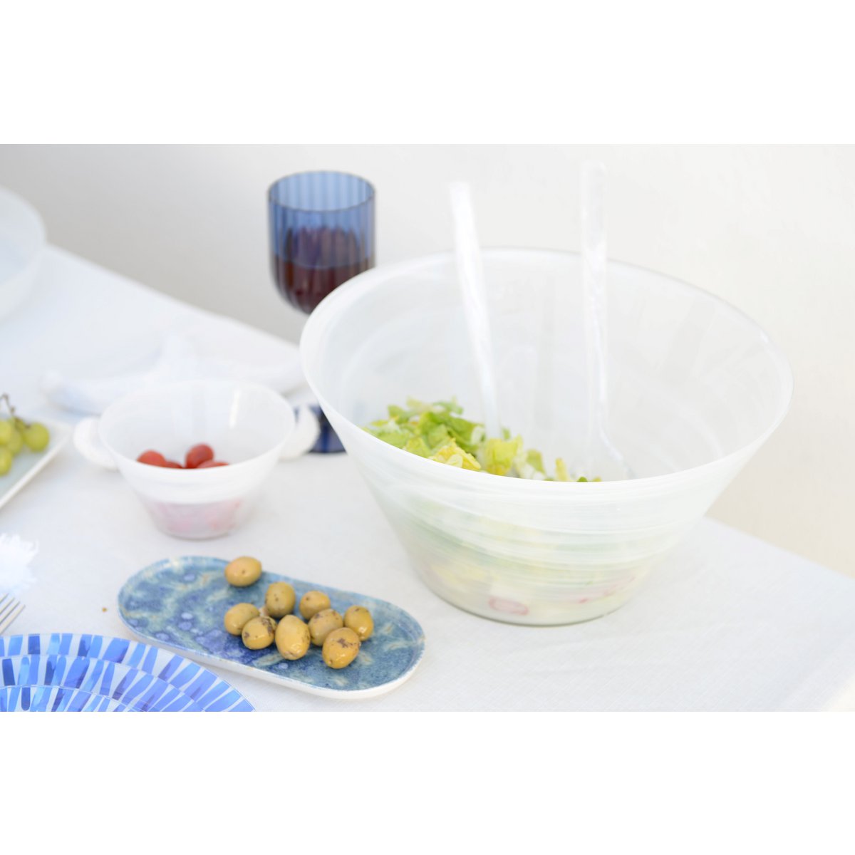 White glass bowl 14x14x8cm - CozyVibe.eu