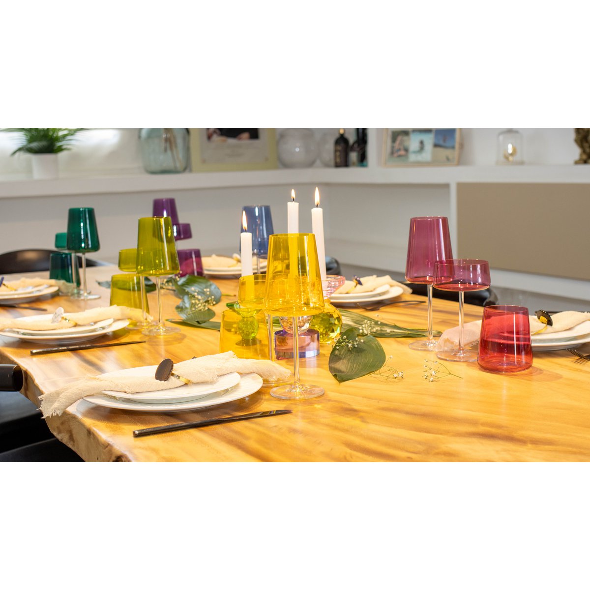 Farbiges Wasserglas-Set für Familienmahlzeiten und Zusammenkünfte