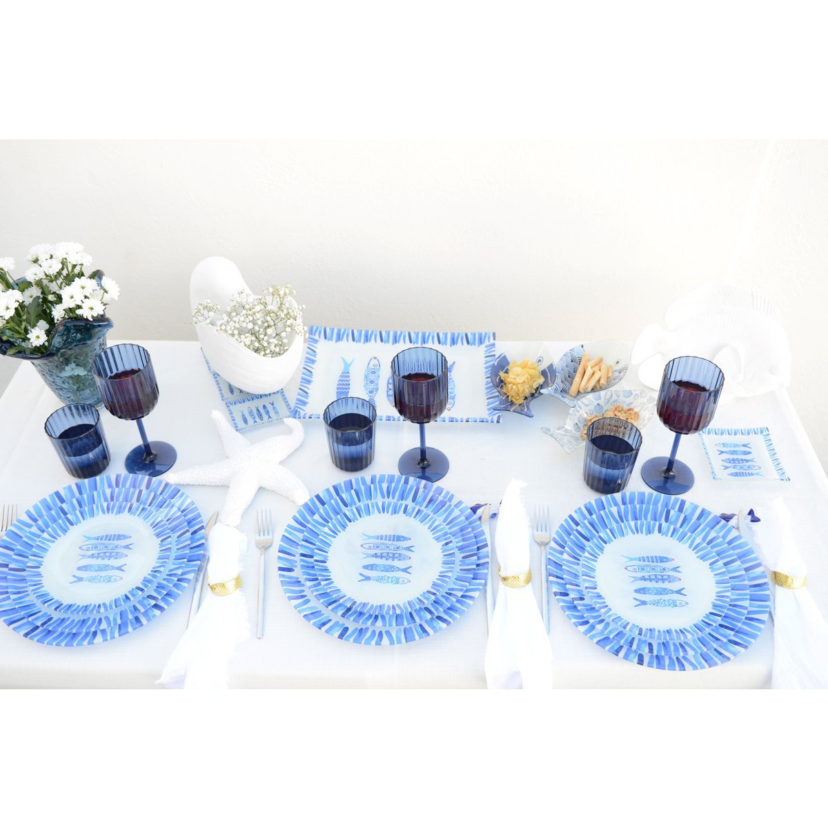 Stilvolles blaues Acrylglas-Set als leichtes Geschirr für Zuhause und Küche | CozyVibe