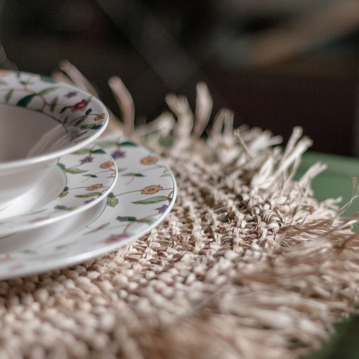 Eco-friendly handmade raffia placemats, AMBON round set