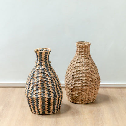 DAYANA Boho Vase – Handwoven Black Water Hyacinth - CozyVibe.eu