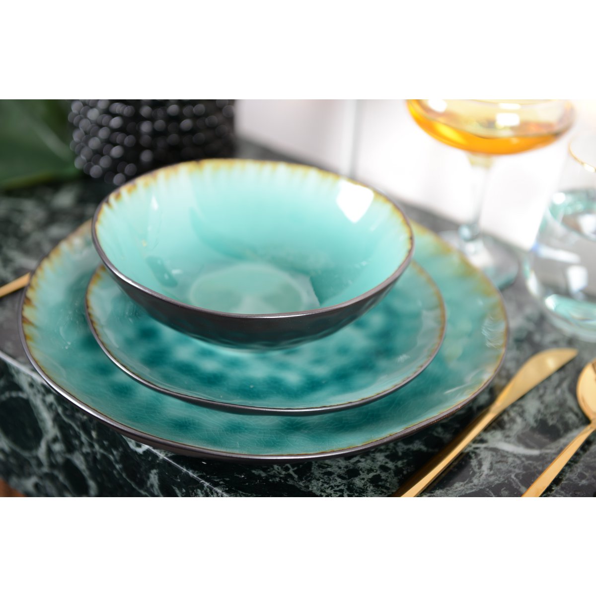 Green flat plate - CozyVibe.eu
