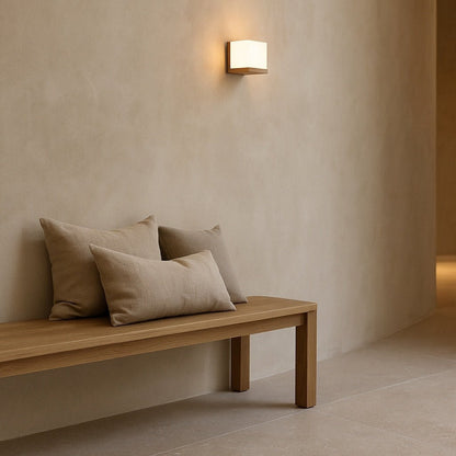 Lizzy Wall Lamp – Rechargeable Wooden Light, Dimmable & Stylish - CozyVibe.eu