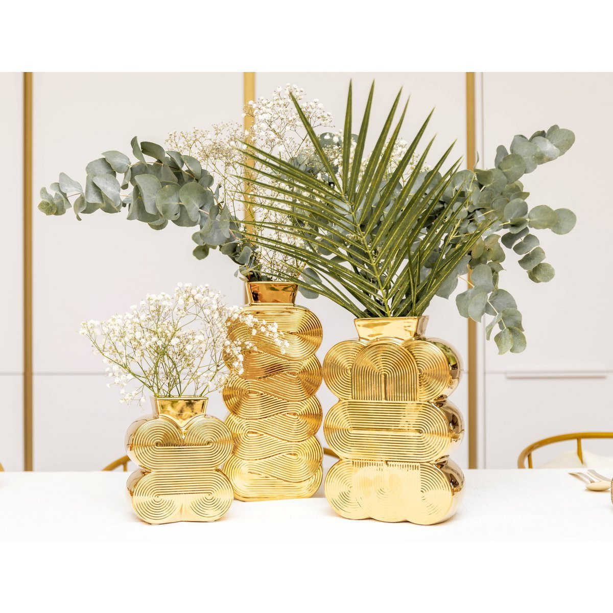 Medium golden vase 16.5x7x25cm - CozyVibe.eu