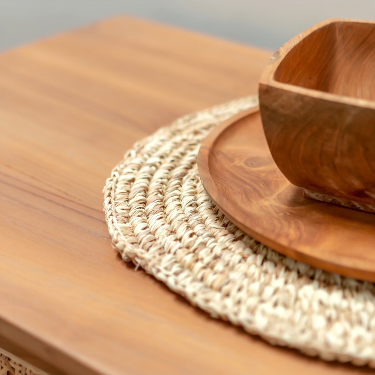 URUP – rundes Tischset aus Raffia (2er-, 4er- oder 6er-Set) – CozyVibe.eu
