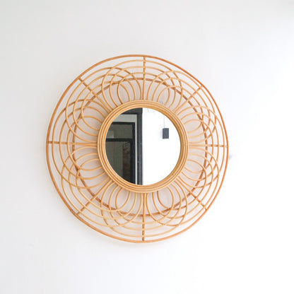PUTUK Round Rattan Mirror 58 cm – Handmade Boho Wall Mirror - CozyVibe.eu