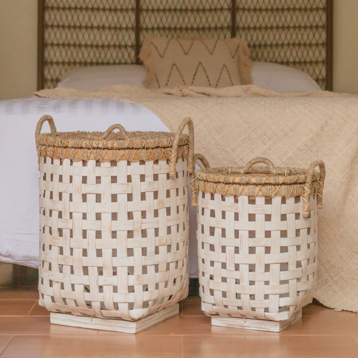 RAYA Bamboo Laundry Basket – Handwoven Design with Practical Lid - CozyVibe.eu