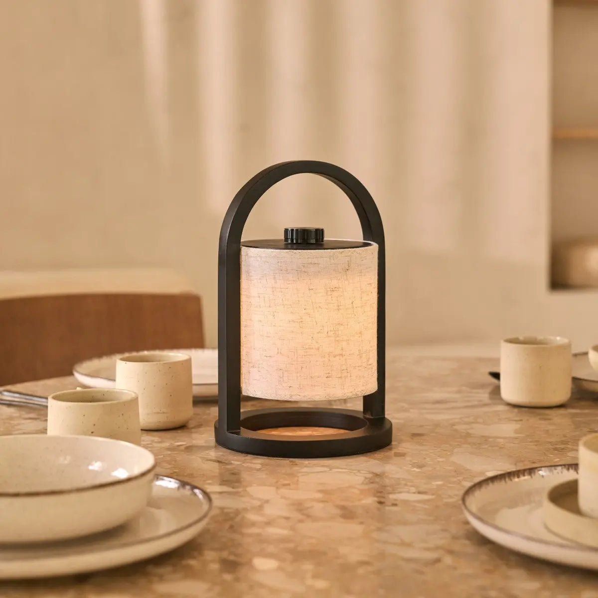 River Black Holzleuchte – kabellos, wiederaufladbar und dimmbar – CozyVibe.eu