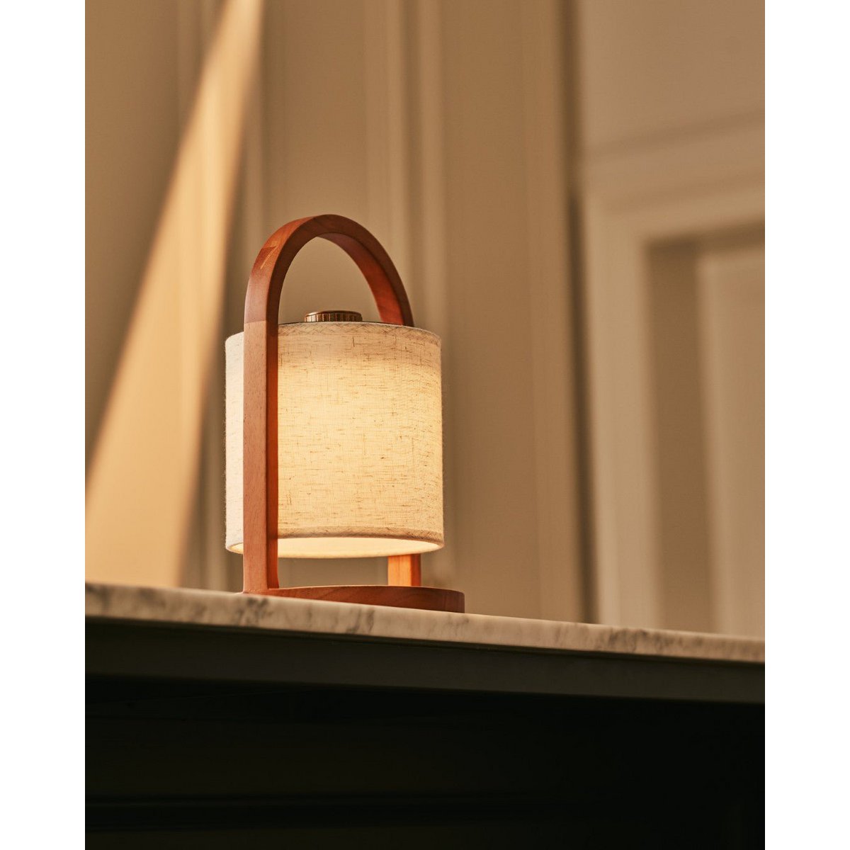 River Chestnut Lamp – Wooden Rechargeable Cordless Light Dimmable - CozyVibe.eu