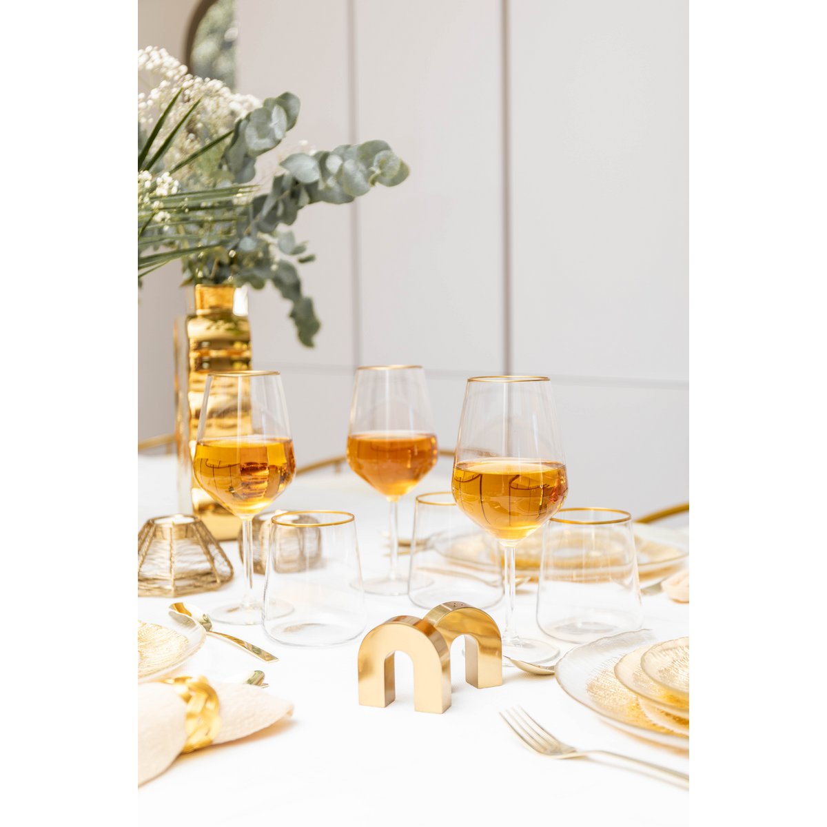 Set of 6 wine glasses with golden edge - CozyVibe.eu