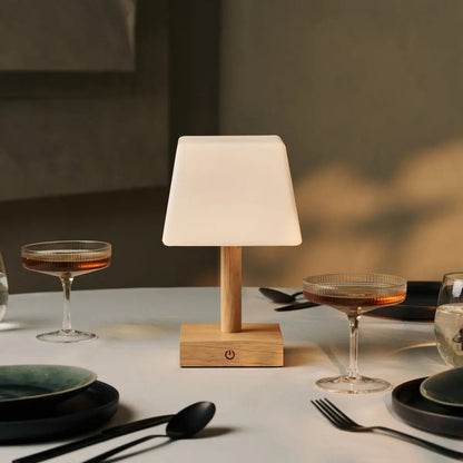 Tommy Light Brown – Wooden Table Lamp | Rechargeable & Dimmable - CozyVibe.eu