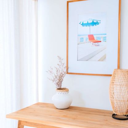 TUBAN White Clay Vase – Handmade Vase with Rattan Detail - CozyVibe.eu