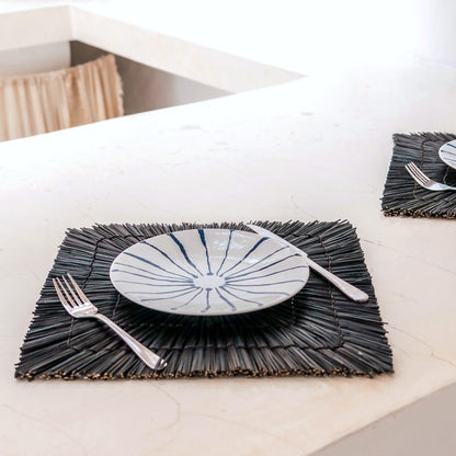 VARNA Placemat – Black Seagrass Table Set for Stylish Dining - CozyVibe.eu