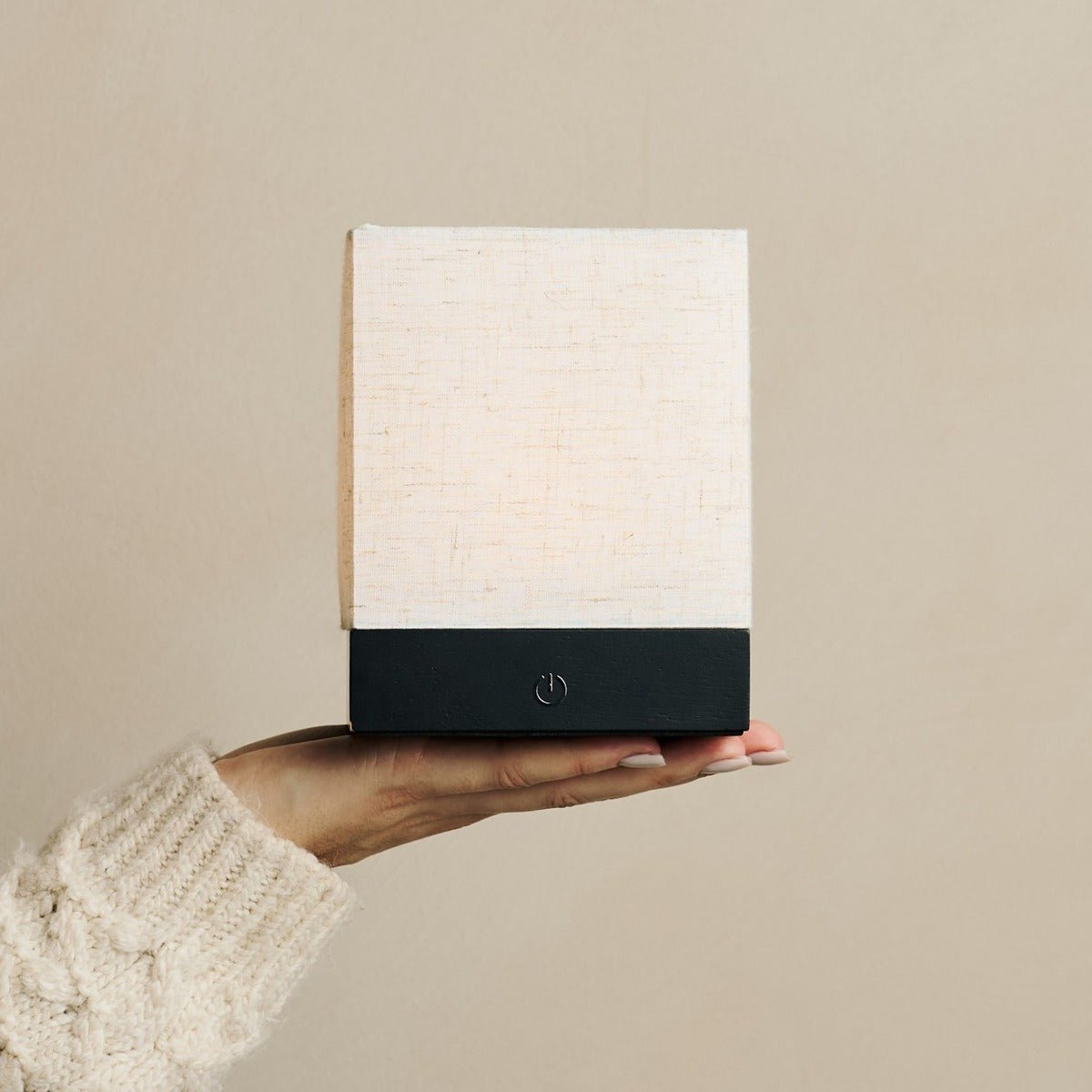 Zano Black Wireless Lamp – Dimmable Wood & Linen Design - CozyVibe.eu